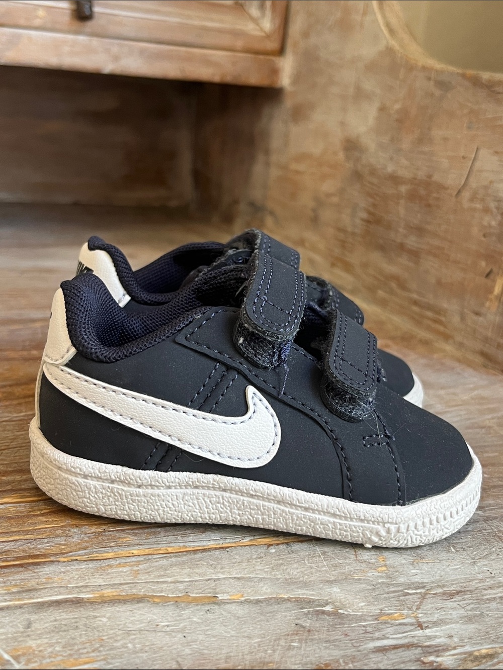 🤍 NWOT Nike Court Royale Sneakers Velcro Size 3C Baby Navy White